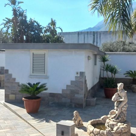 Villa Annamaria Carini Buitenkant foto