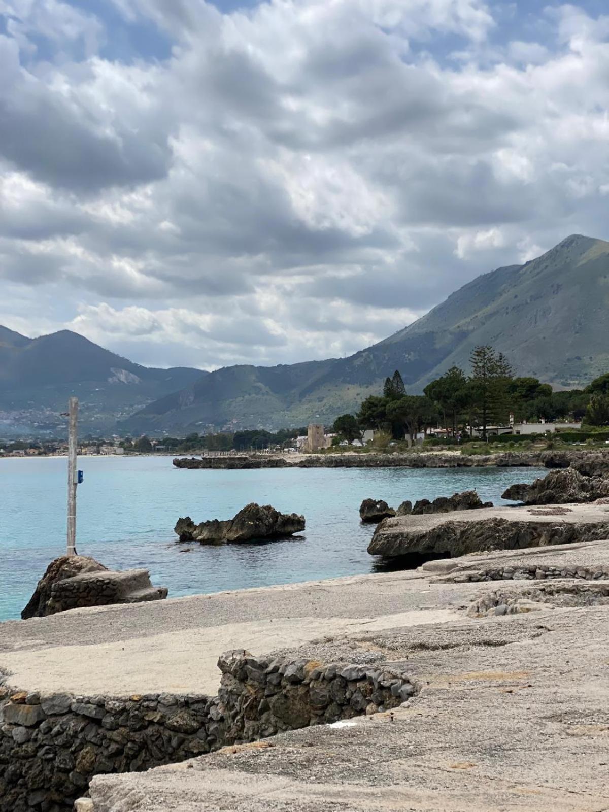 Villa Annamaria Carini Buitenkant foto